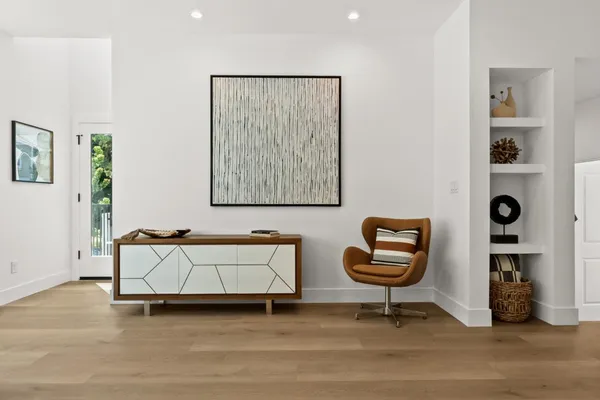 $2,048,000 | 853 B Sierra Vista Avenue, Mountain View, CA 94043