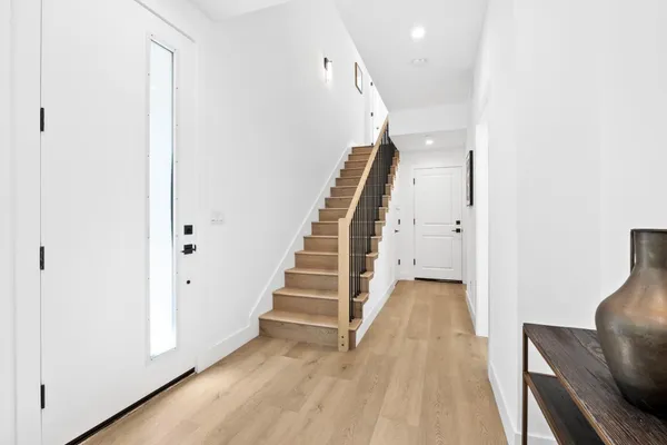 $2,048,000 | 853 B Sierra Vista Avenue, Mountain View, CA 94043