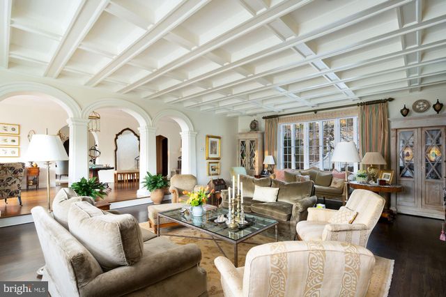 $9,000,000 | 2860 Woodland Drive Northwest, Washington, DC 20008