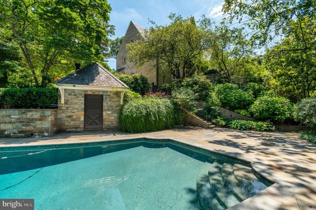 $9,000,000 | 2860 Woodland Drive Northwest, Washington, DC 20008