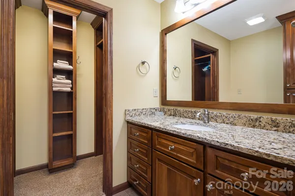 $899,000 | 326 El Miner Drive, Mars Hill, NC 28754