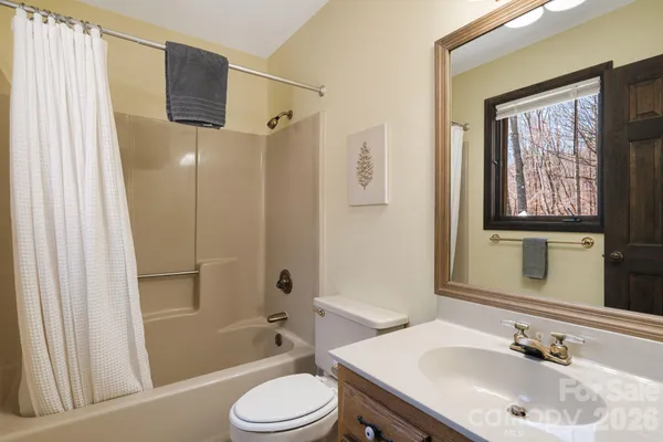 $899,000 | 326 El Miner Drive, Mars Hill, NC 28754