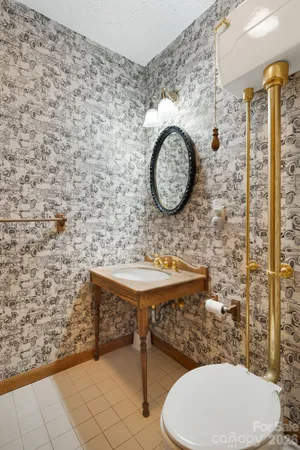 $899,000 | 326 El Miner Drive, Mars Hill, NC 28754