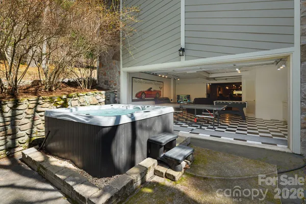 $899,000 | 326 El Miner Drive, Mars Hill, NC 28754