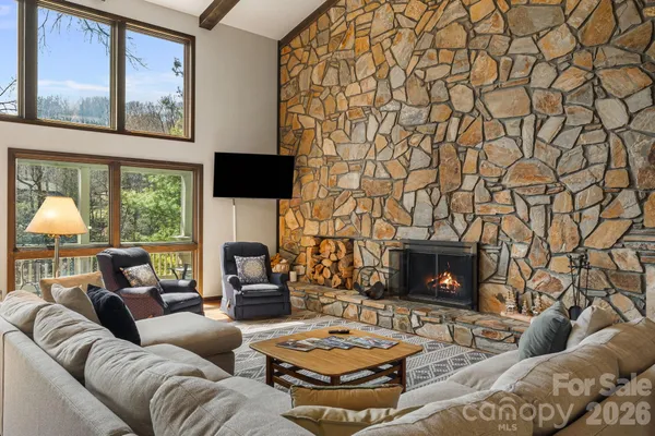 $899,000 | 326 El Miner Drive, Mars Hill, NC 28754