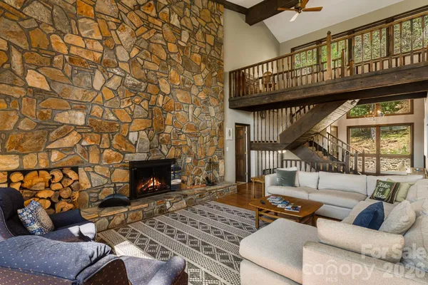 $899,000 | 326 El Miner Drive, Mars Hill, NC 28754