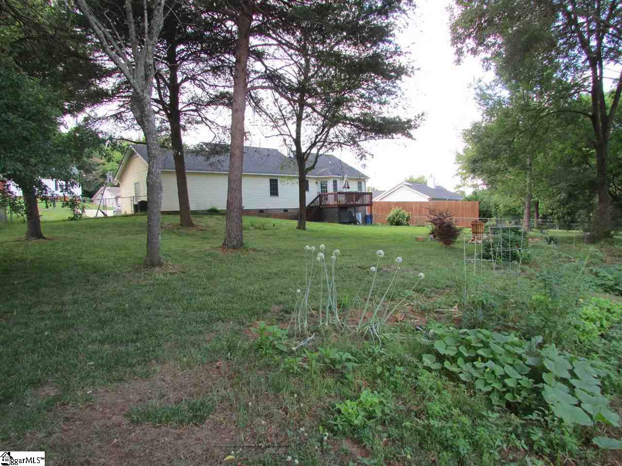 116 Apollo Avenue Greer, SC 29651 - Photo 3 of 25 Gallery Image 3