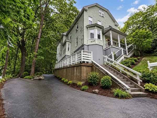 $569,900 | 8 Jay Street, Fitchburg, MA 01420