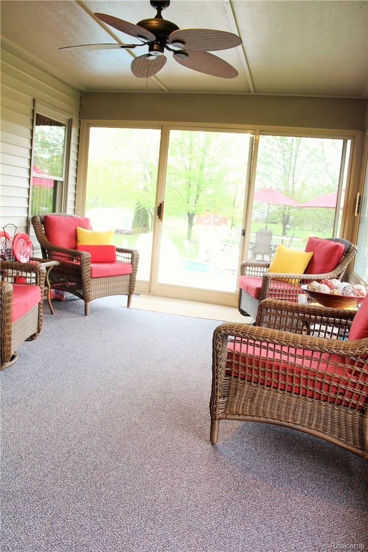 36090 Willow Road New Boston, MI 48164 - Photo 22 of 49 IMG_9898.JPG