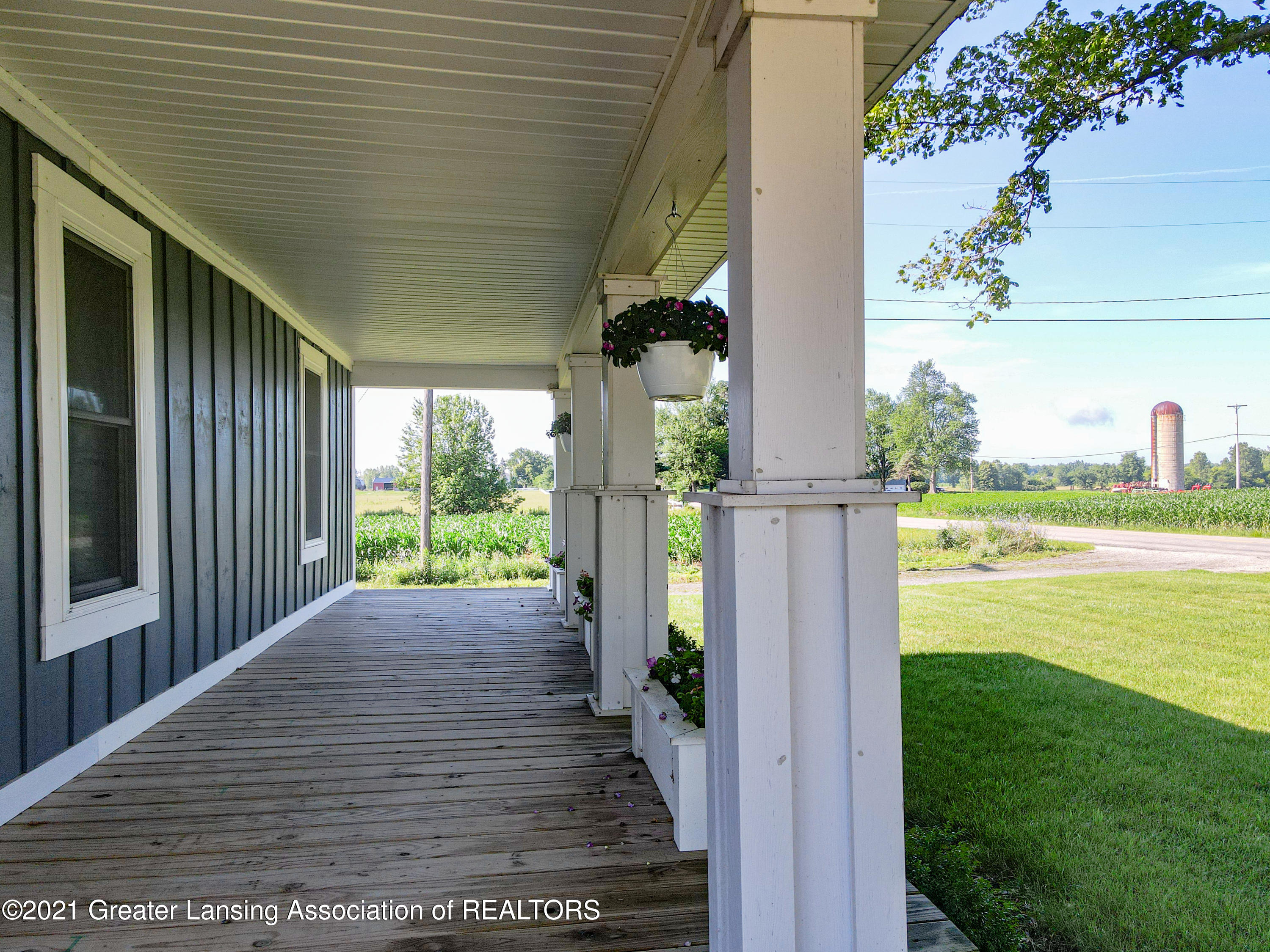 10544 Oneida Road Grand Ledge, MI 48837 - Photo 46 of 47 10544_Oneida_Rd-4