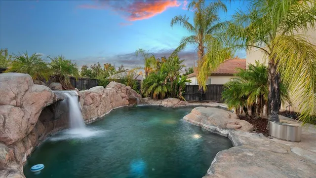 $789,990 | 208 La Loma Court, Roseville, CA 95678