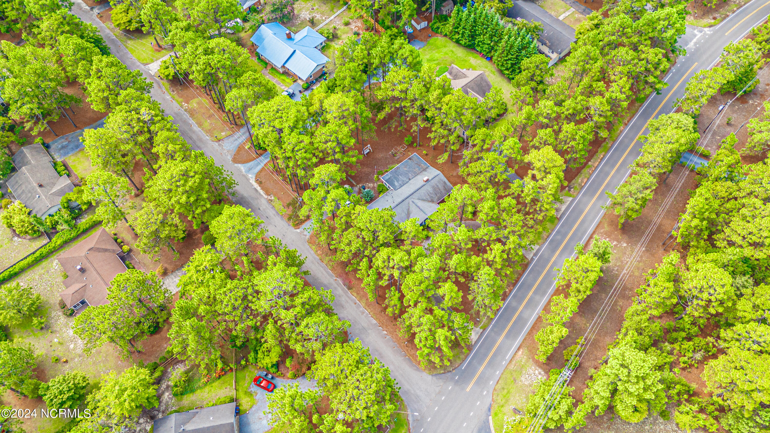 635 Pee Dee Road Southern Pines, NC 28387 - Photo 22 of 23 DJI_20240804112723_0003_D