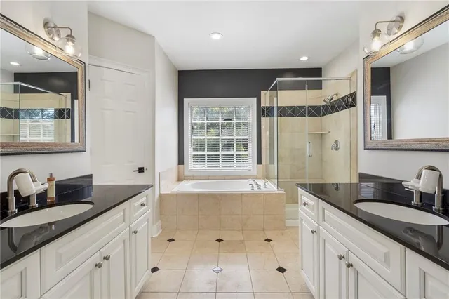 $595,000 | 3541 Roswell Road Northeast, Unit 4, Atlanta, GA 30305