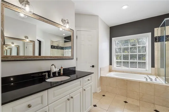 $595,000 | 3541 Roswell Road Northeast, Unit 4, Atlanta, GA 30305