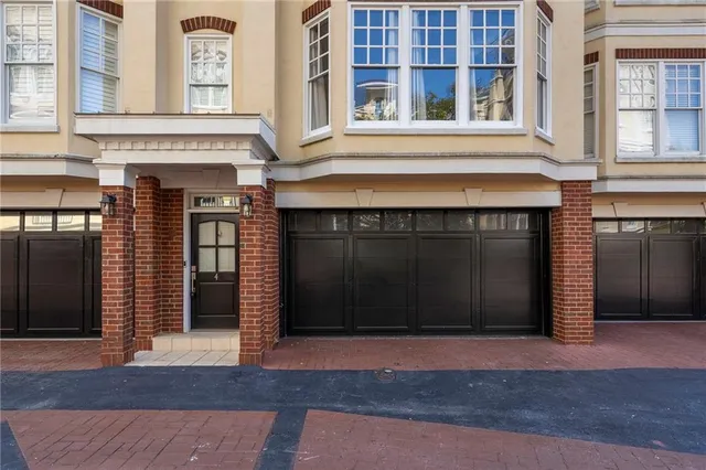 $595,000 | 3541 Roswell Road Northeast, Unit 4, Atlanta, GA 30305