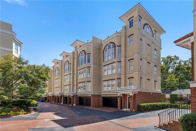 $595,000 | 3541 Roswell Road Northeast, Unit 4, Atlanta, GA 30305