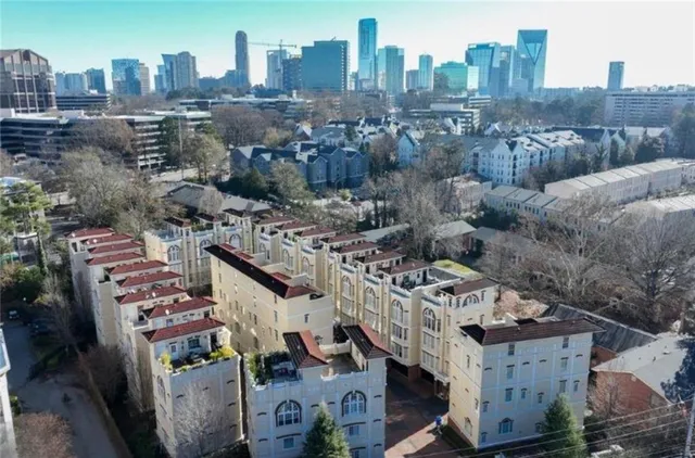 $595,000 | 3541 Roswell Road Northeast, Unit 4, Atlanta, GA 30305