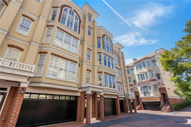 $595,000 | 3541 Roswell Road Northeast, Unit 4, Atlanta, GA 30305