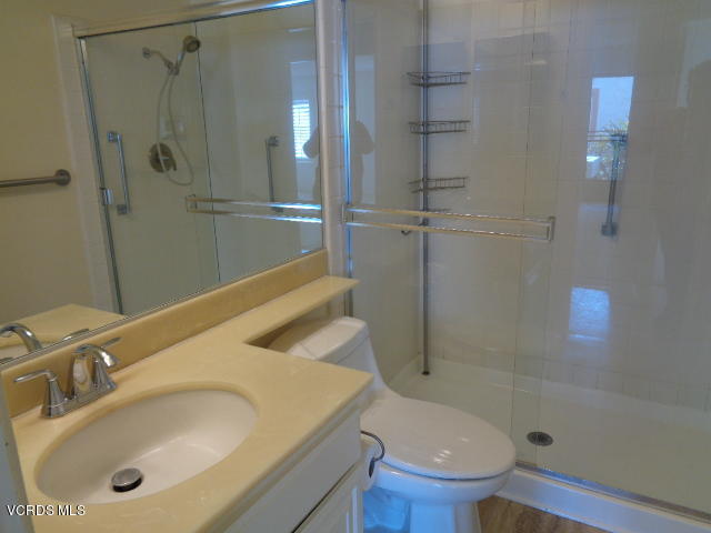 31219 Village 31 Camarillo, CA 93012 - Photo 9 of 31 31219 guest bath