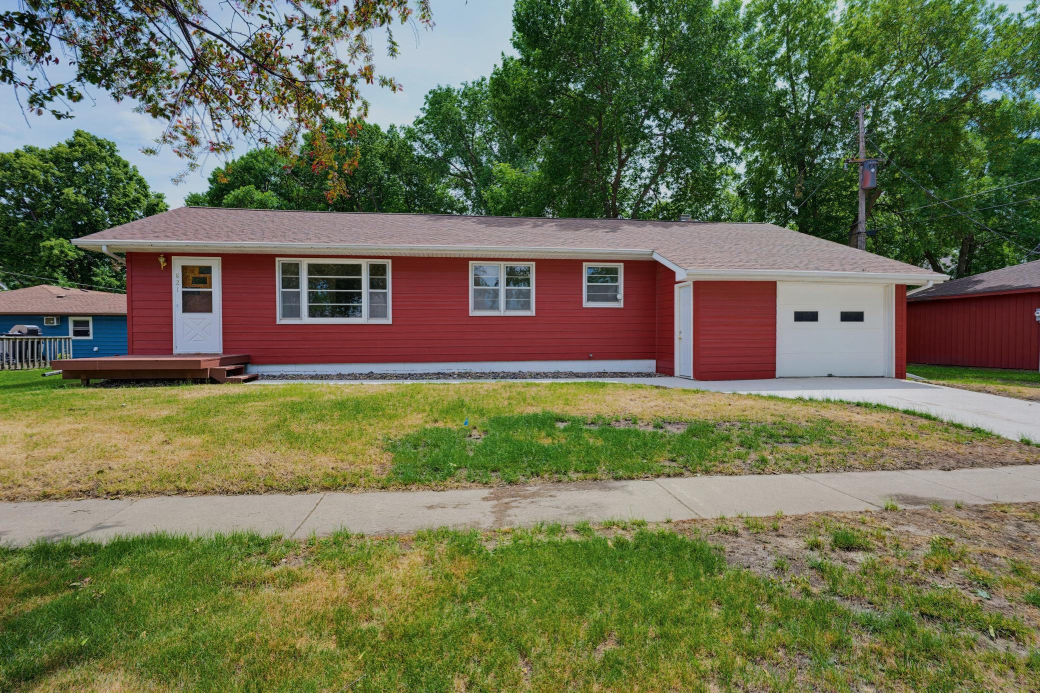 821 Ash Avenue Bird Island, MN 55310 - Photo 1 of 22