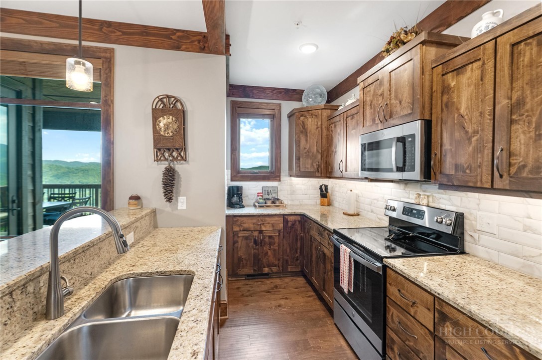 170 Profile Point, Unit S314 Boone, NC 28607 - Photo 9 of 41