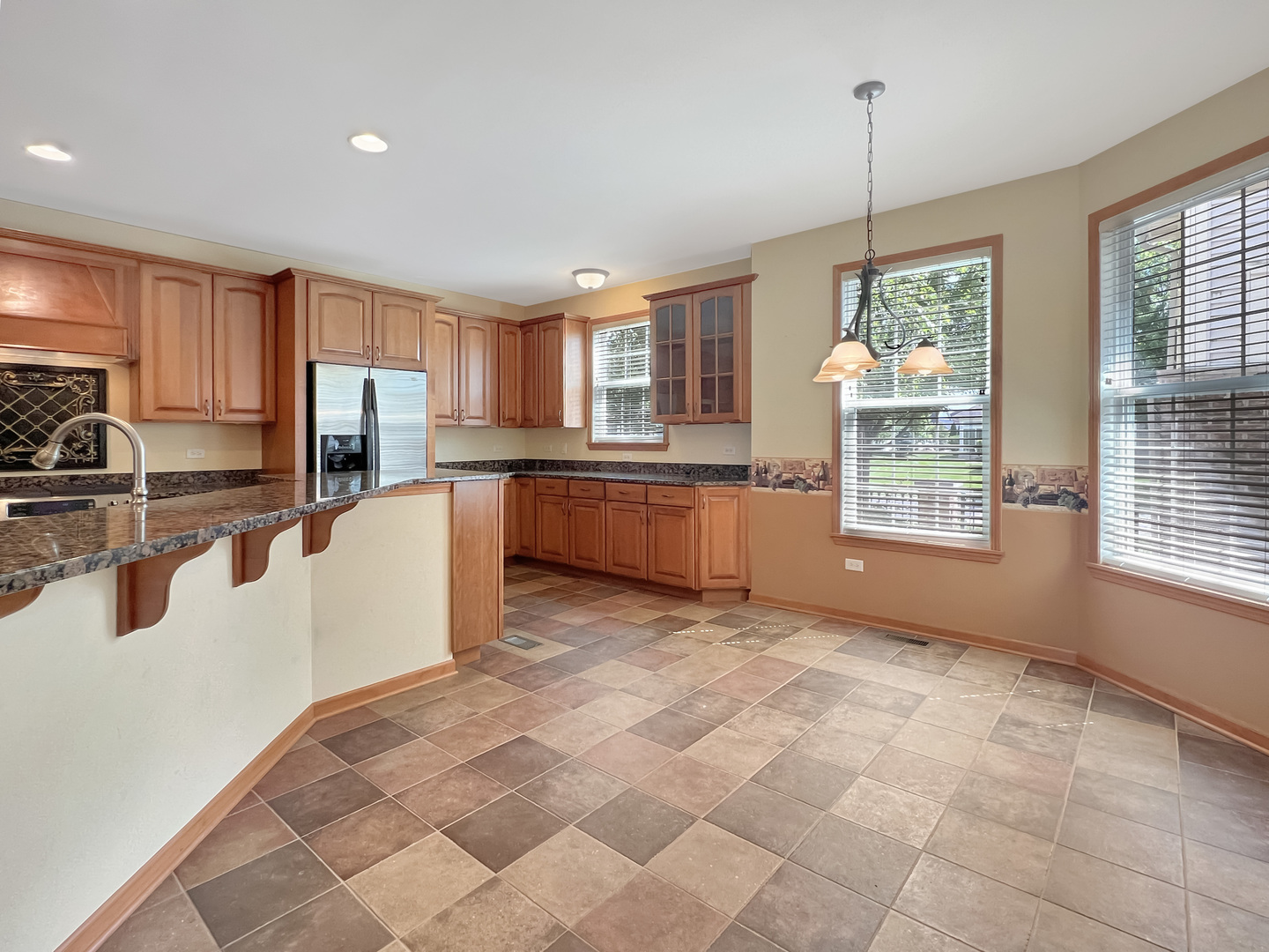 3607 Greystone Avenue Naperville, IL 60564 - Photo 4 of 18