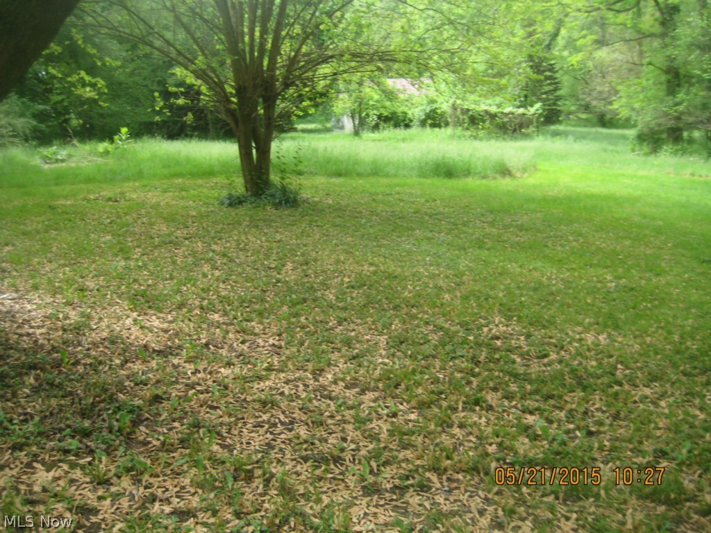 2862 Ridgewood Road Akron, OH 44333 - Photo 5 of 18