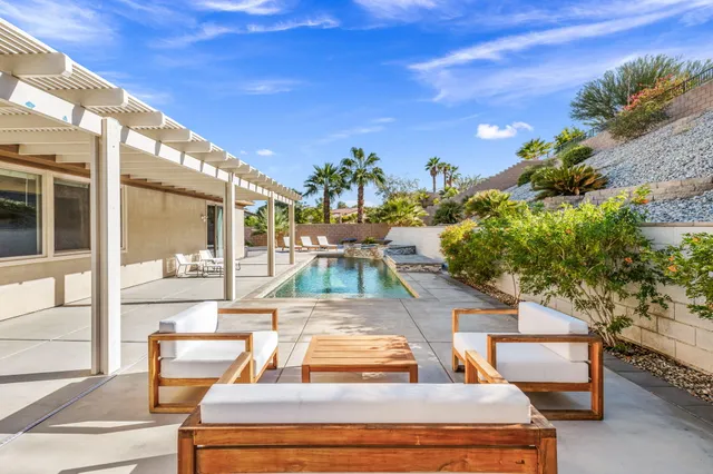 $875,000 | 73775 Van Gogh Drive, Palm Desert, CA 92211