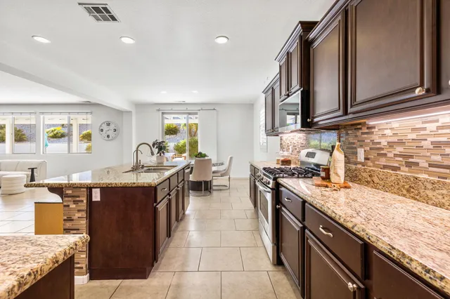 $875,000 | 73775 Van Gogh Drive, Palm Desert, CA 92211