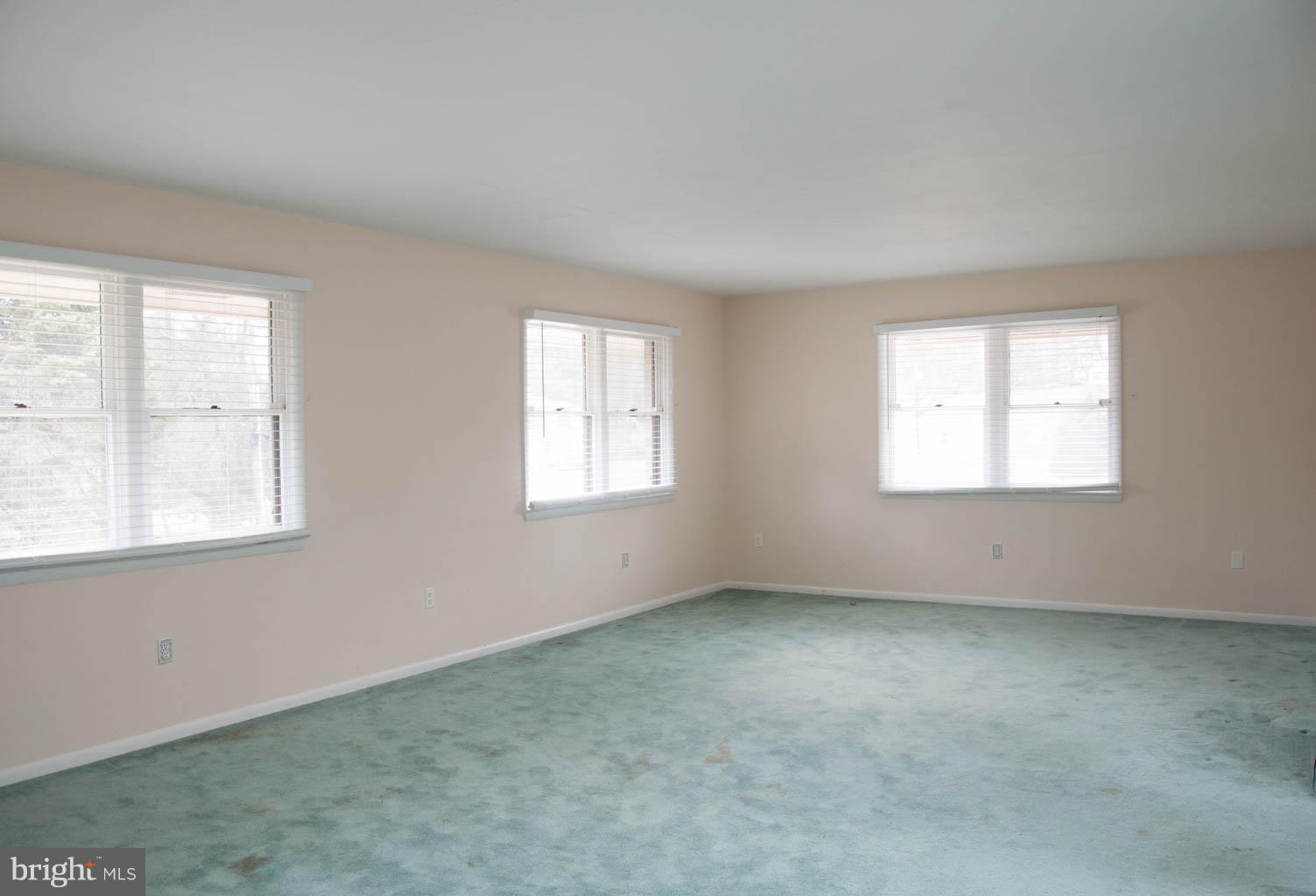 1805 Gayfields Drive Silver Spring, MD 20906 - Photo 8 of 13 Living room