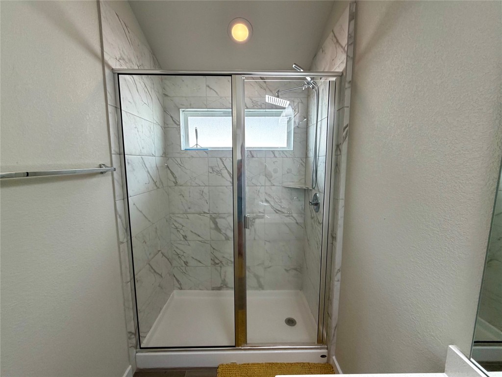 159 Appleberry Lane Elgin, TX 78621 - Photo 14 of 25