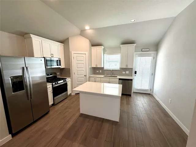 $1,850 | 159 Appleberry Lane, Elgin, TX 78621