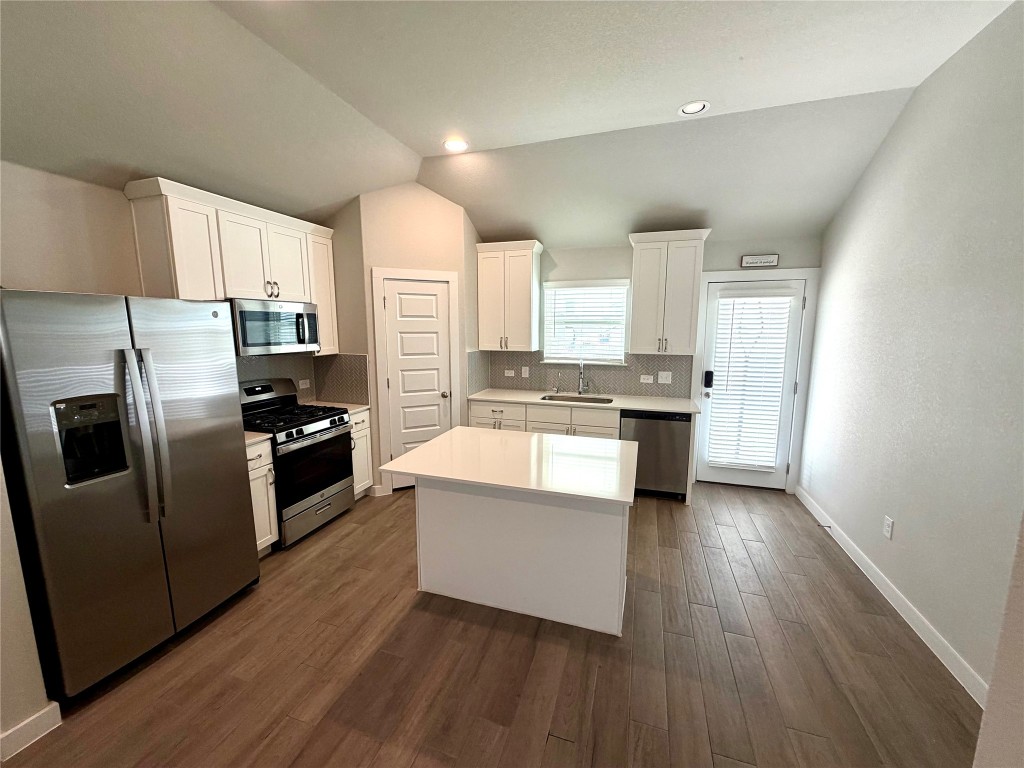 159 Appleberry Lane Elgin, TX 78621 - Photo 9 of 25