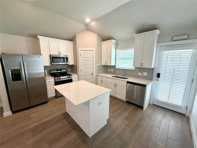 $1,850 | 159 Appleberry Lane, Elgin, TX 78621