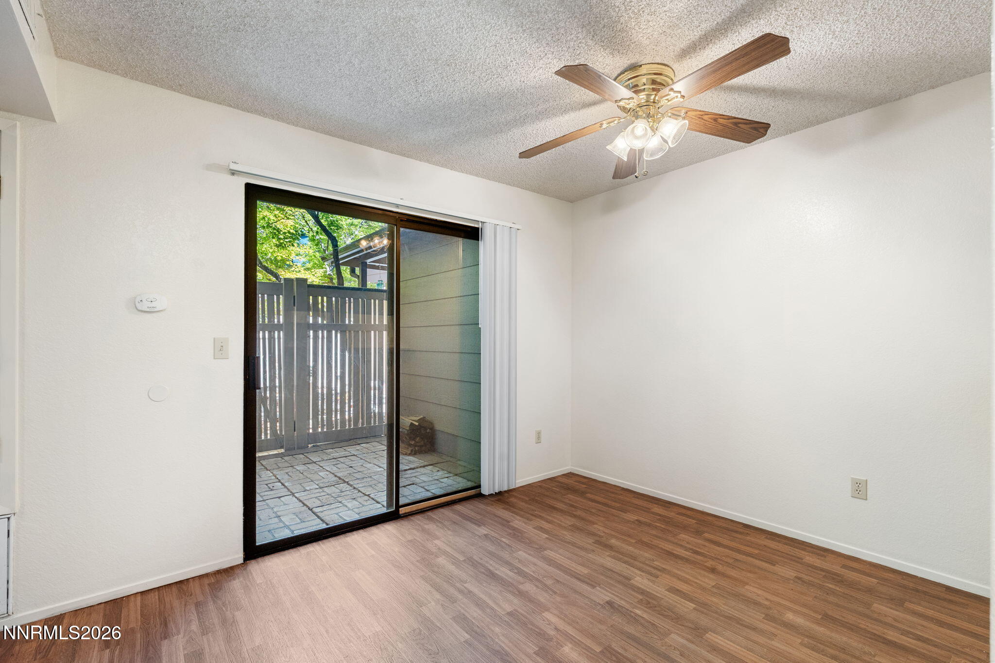 4516 Matich Drive Reno, NV 89502 - Photo 10 of 28 15-web-or-mls-DSC05658