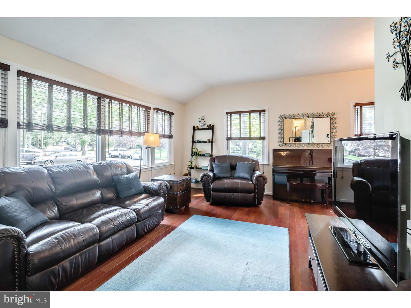 108 Sharrowvale Road Cherry Hill, NJ 08034 - Photo 3 of 25