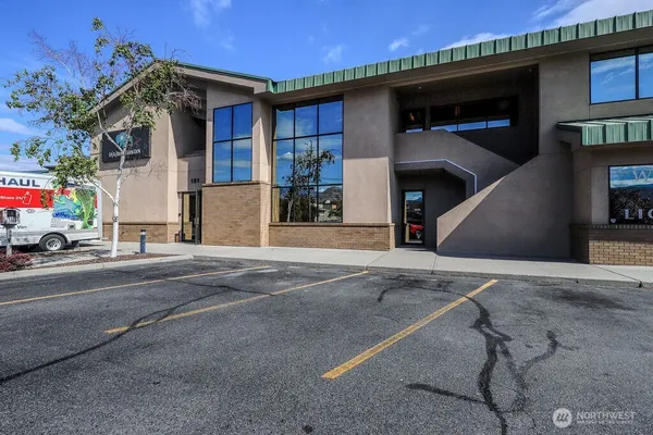 $2,145 | 151 South Worthen Street, Unit 3, Wenatchee, WA 98801