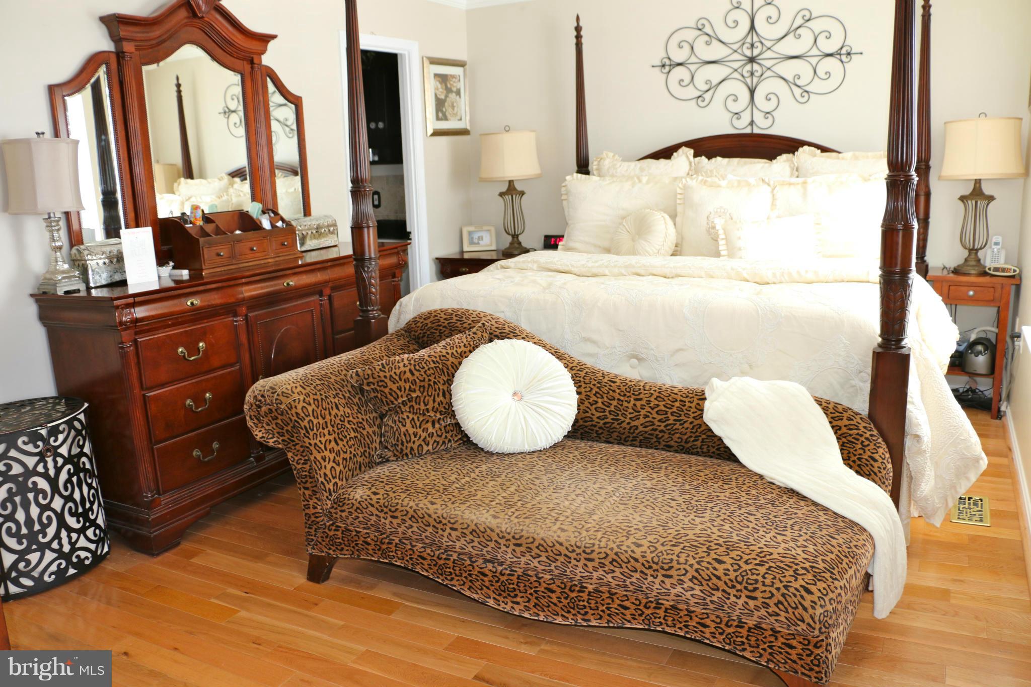 7225 Reservoir Road Springfield, VA 22150 - Photo 24 of 30 Bedroom (Master)