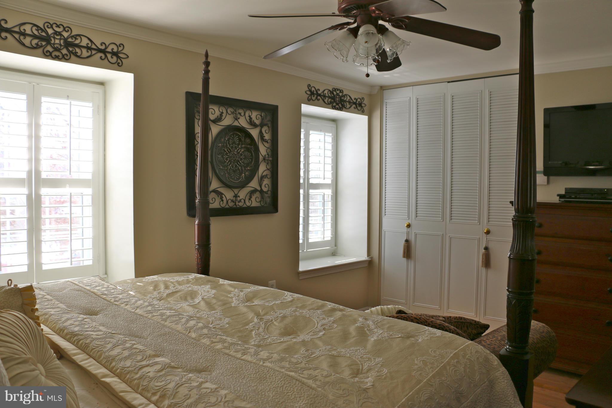 7225 Reservoir Road Springfield, VA 22150 - Photo 25 of 30 Bedroom (Master)