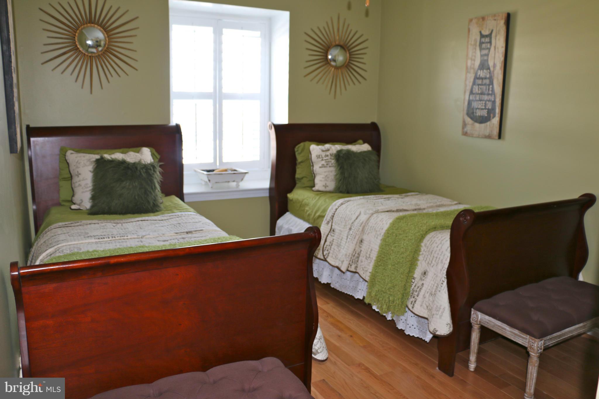 7225 Reservoir Road Springfield, VA 22150 - Photo 27 of 30 Bedroom