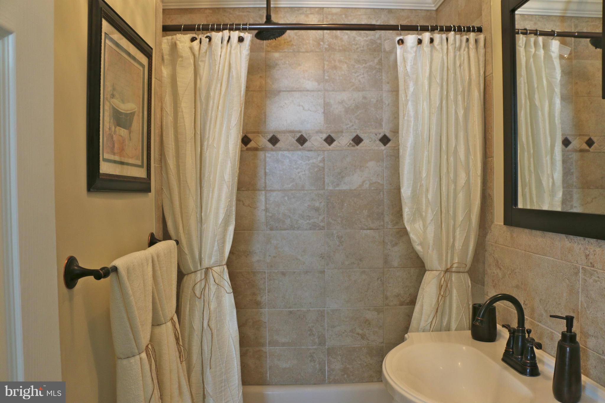 7225 Reservoir Road Springfield, VA 22150 - Photo 29 of 30 Bath