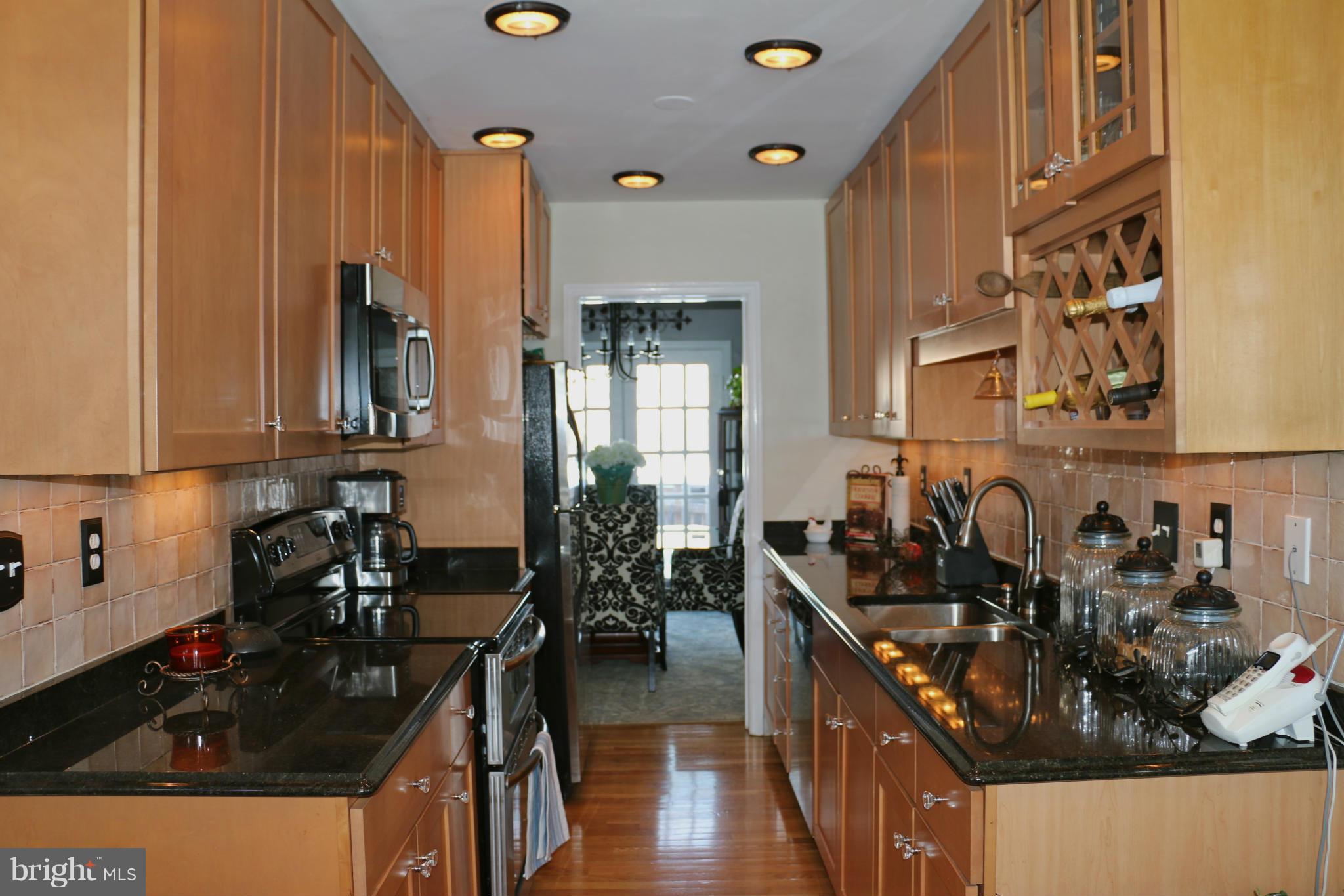 7225 Reservoir Road Springfield, VA 22150 - Photo 6 of 30 Kitchen