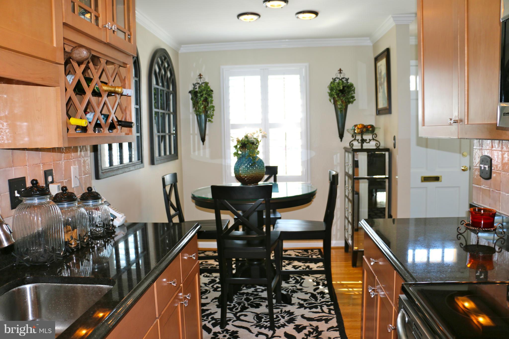 7225 Reservoir Road Springfield, VA 22150 - Photo 7 of 30 Kitchen
