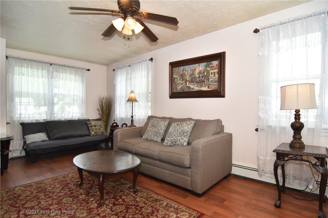 107 Bonnet Shores Road Narragansett, RI 02882 - Photo 16 of 33 Living room.