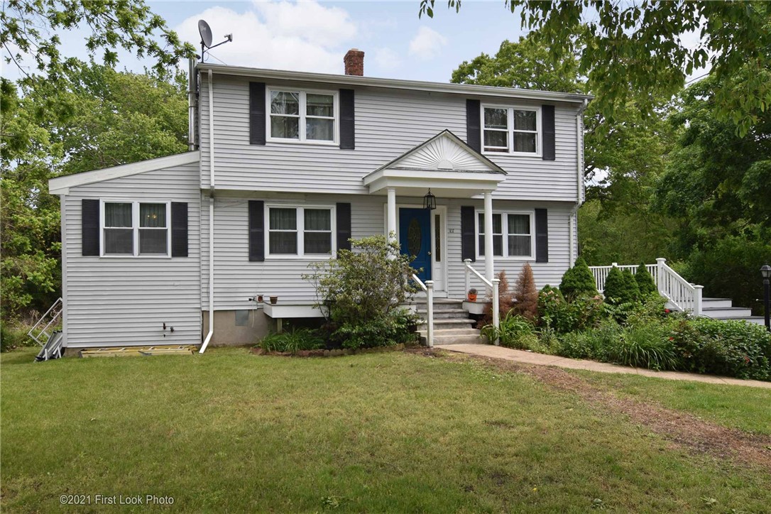 107 Bonnet Shores Road Narragansett, RI 02882 - Photo 2 of 33 Front of House