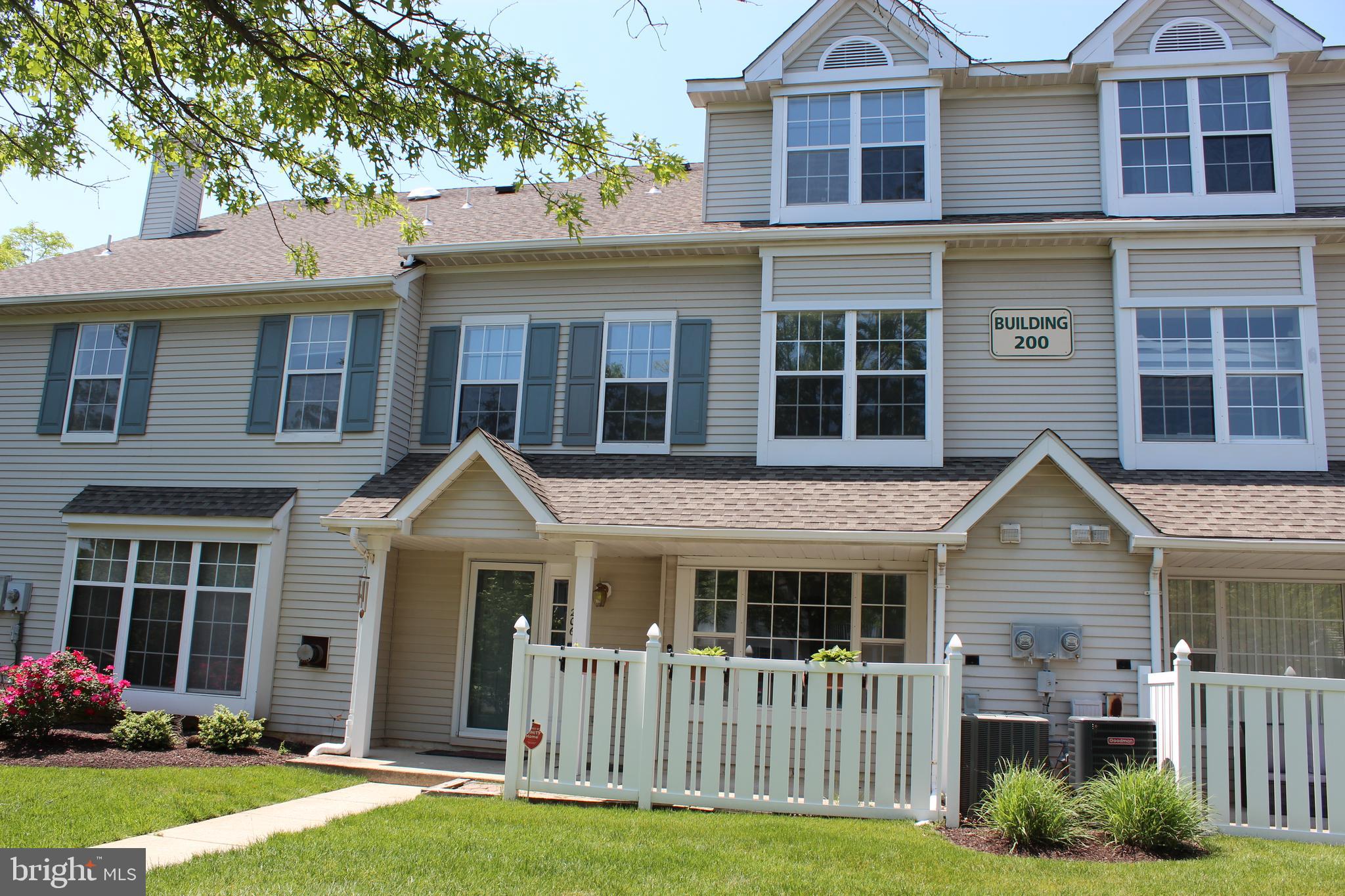 206 Oliphant Lane Mount Laurel, NJ 08054 - Photo 1 of 22