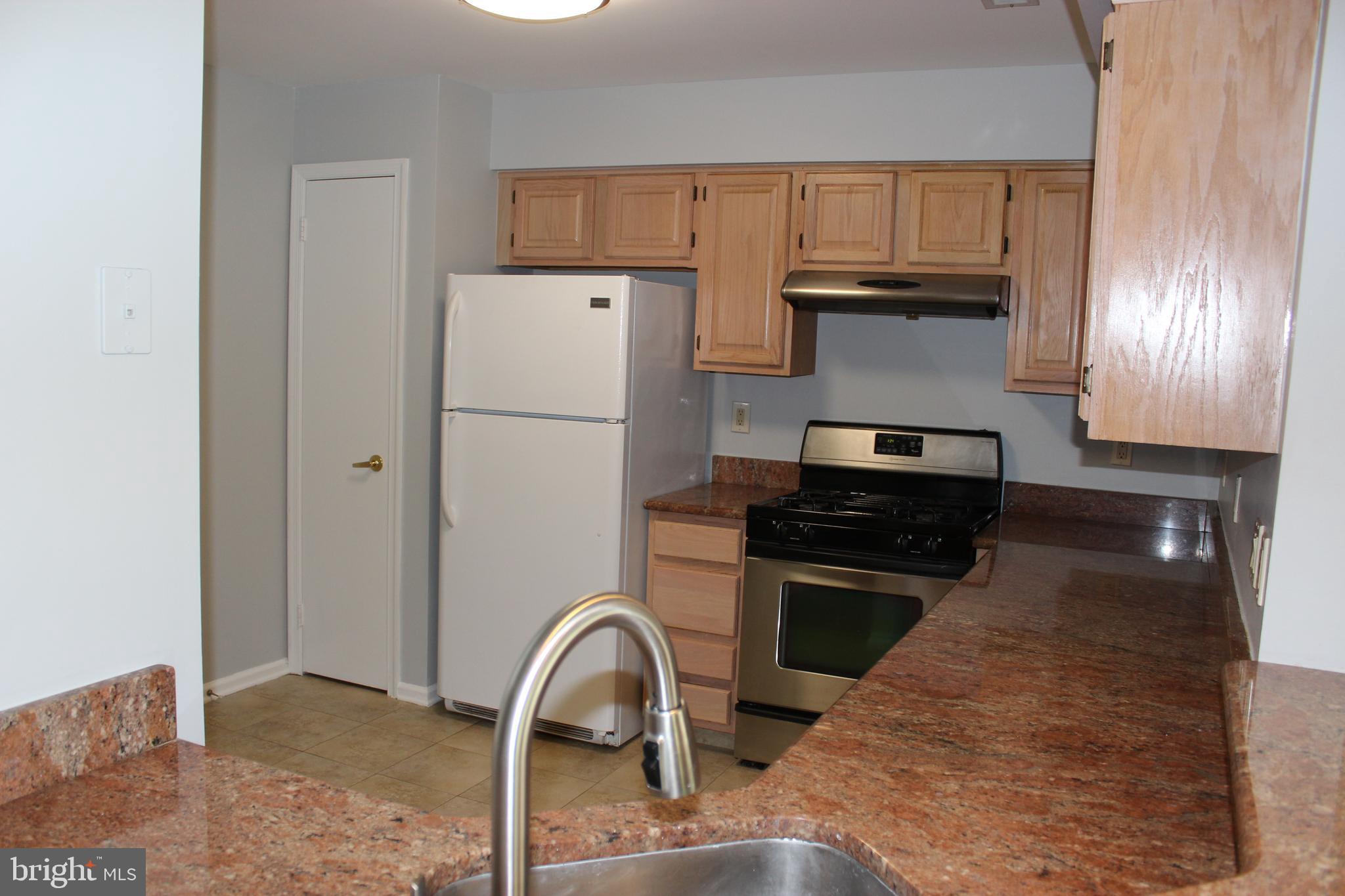 206 Oliphant Lane Mount Laurel, NJ 08054 - Photo 8 of 22