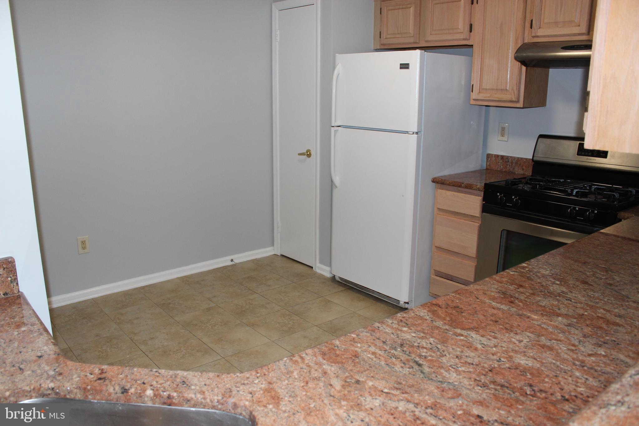 206 Oliphant Lane Mount Laurel, NJ 08054 - Photo 10 of 22