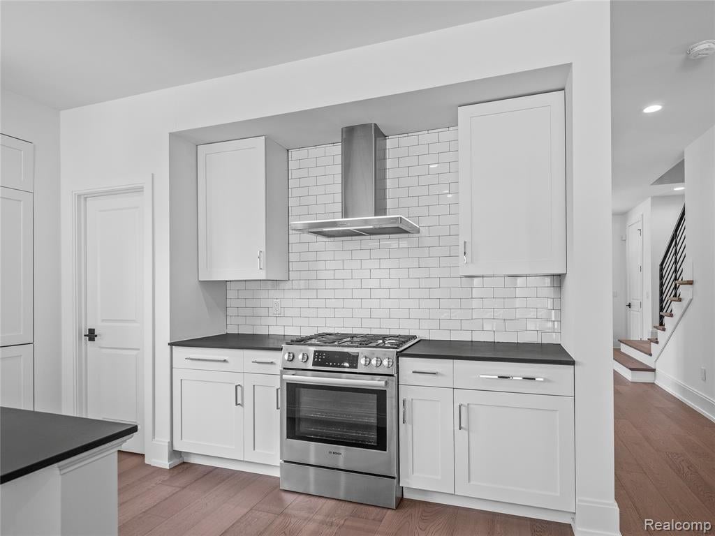 887 Redding Road Birmingham, MI 48009 - Photo 6 of 20 Gallery Image 6
