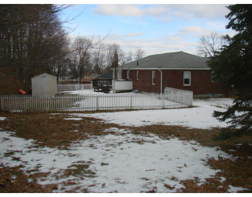 54 Gates Road Shrewsbury, MA 01545 - Photo 12 of 13 Gallery Image 12